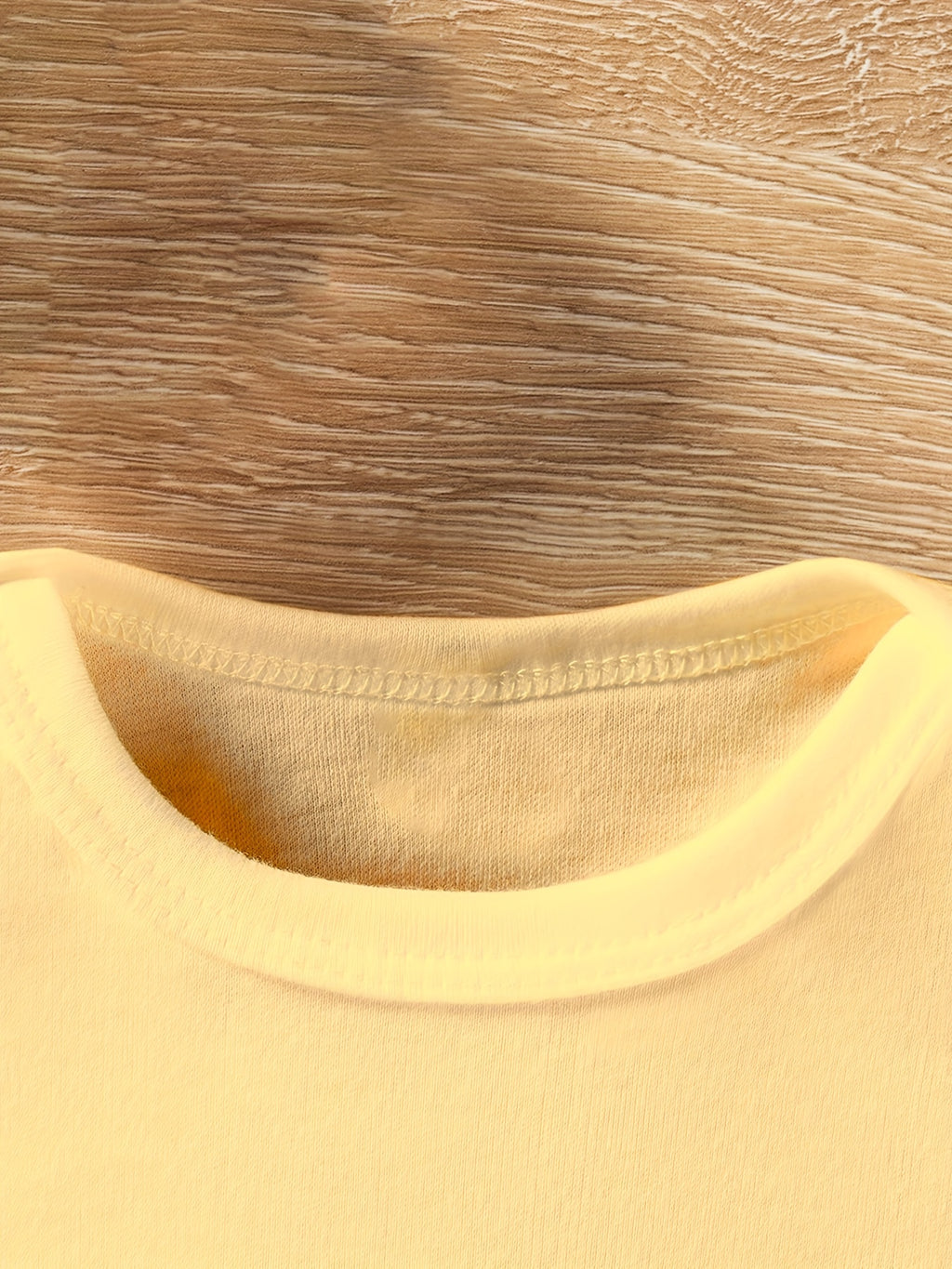 Baby Boy Onesie - Funny "Ain't No Mommy Like The One I Got" Newborn Outfit - Mustard-Yellow with Black Lettering - Easy Diaper change snaps - Birthday or Mother's Day Gift - Infant Bodysuit, Casual Baby Clothes, Round Neck Ro