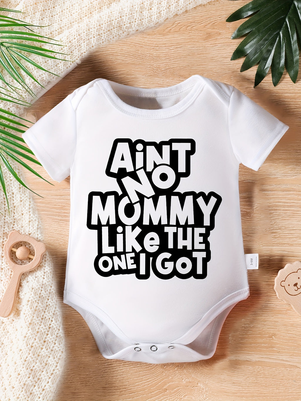 Baby Boy Onesie - Funny "Ain't No Mommy Like The One I Got" Newborn Outfit - Mustard-Yellow with Black Lettering - Easy Diaper change snaps - Birthday or Mother's Day Gift - Infant Bodysuit, Casual Baby Clothes, Round Neck Ro