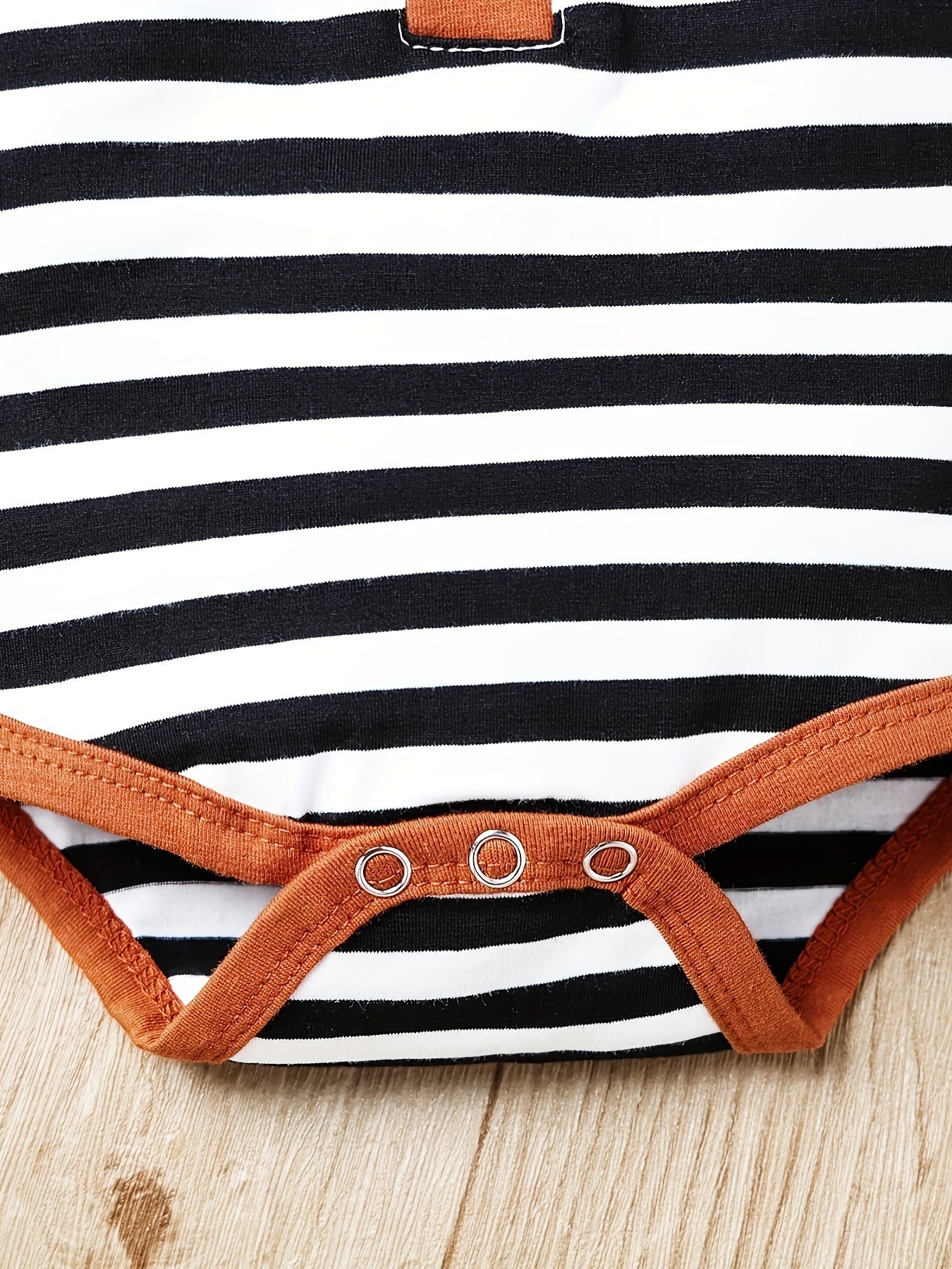 Newborn Boy Baby Clothes Autumn And Winter Baby Clothing Long Sleeved Hooded Hooded Hoodie And Red Checkered Pants Set with 0-18 Months, for Outdoor