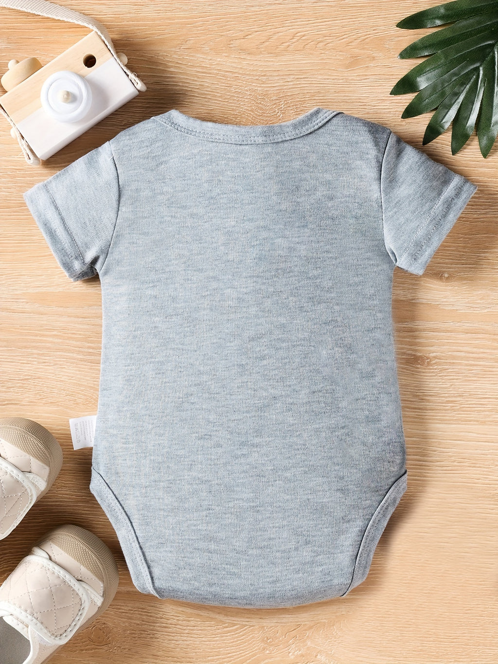 Baby Boy Onesie - Funny "Ain't No Mommy Like The One I Got" Newborn Outfit - Mustard-Yellow with Black Lettering - Easy Diaper change snaps - Birthday or Mother's Day Gift - Infant Bodysuit, Casual Baby Clothes, Round Neck Ro